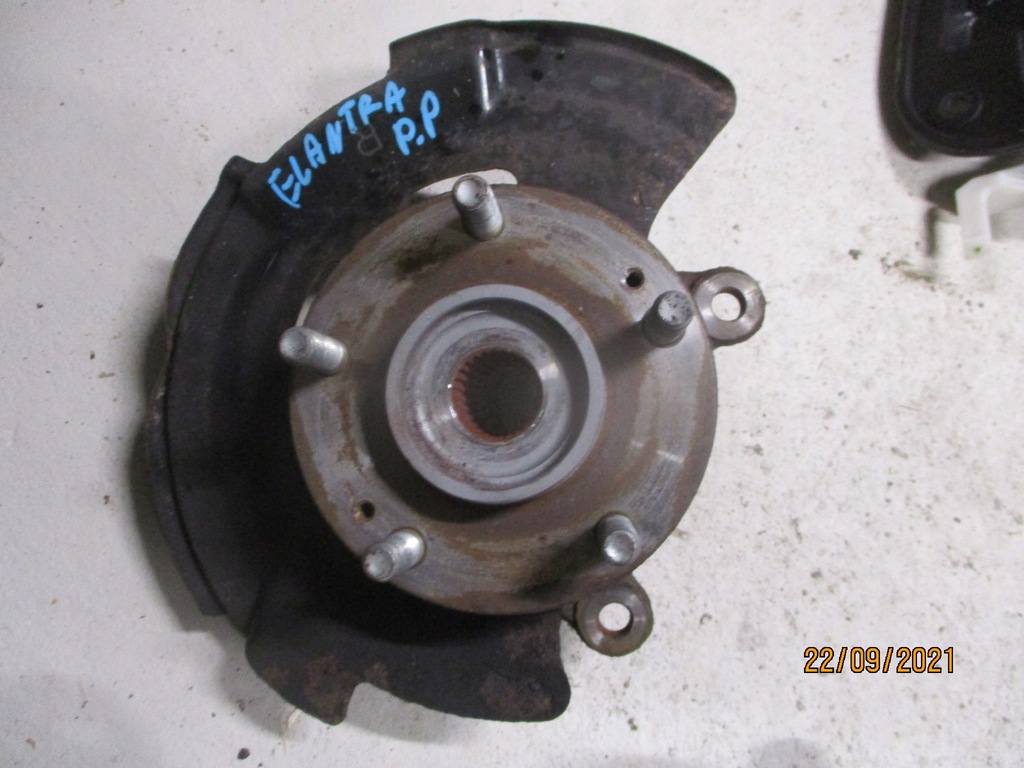 фото №1, Hyundai elantra 2013 r. usa 1.8 поворотный кулак правая