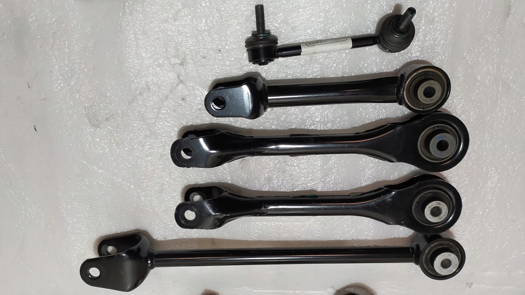 фото №10, Поворотний кулак права задня ступиця важелі tesla y