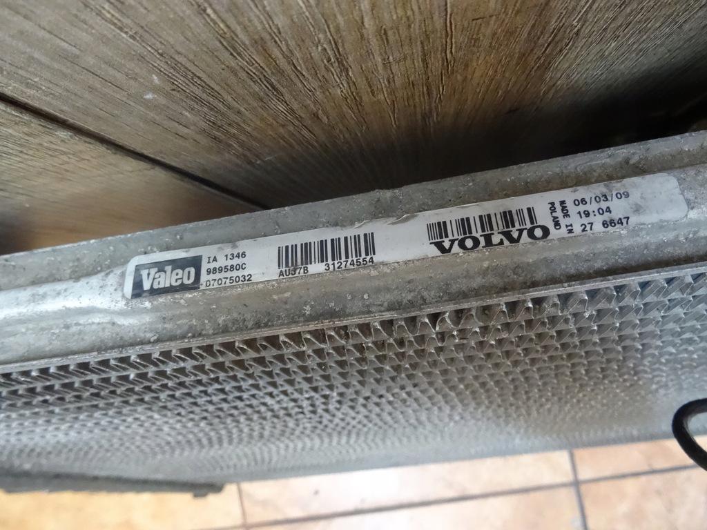фото №6, Volvo v70 2.4d 04' радиатор интеркулер 31274554