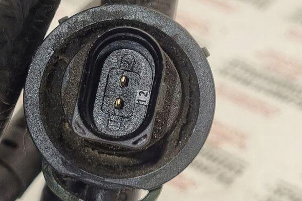 фото №6, Шланг топлива vw passat b7 alltrack 365 1k0121070e 2.0l дизель 103kw