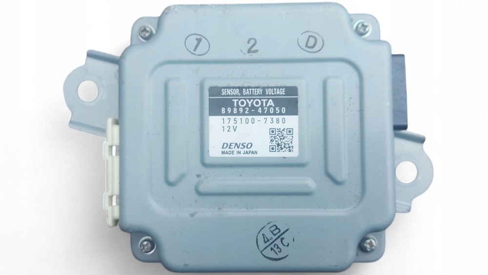 фото №1, Toyota c-hr chr 1,8 hyb 2016- блок управления аккумулятора модуль напряжения 89892-47050