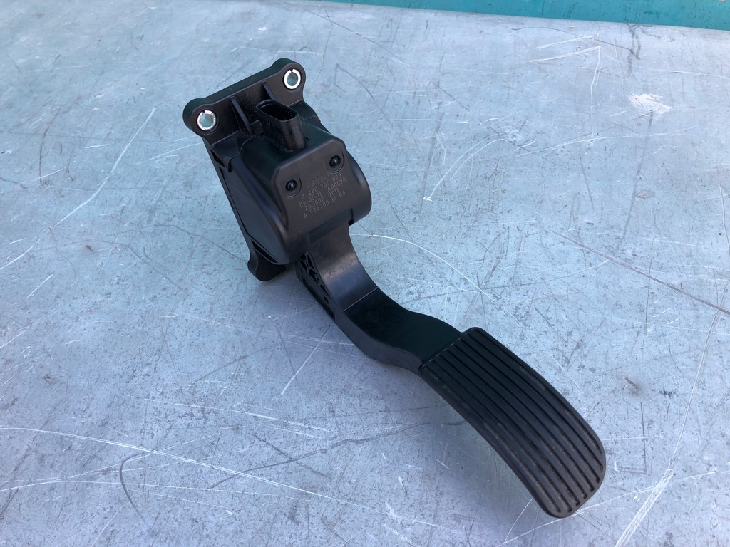 фото №1, Mercedes w639 vito потенциометр педаль газа