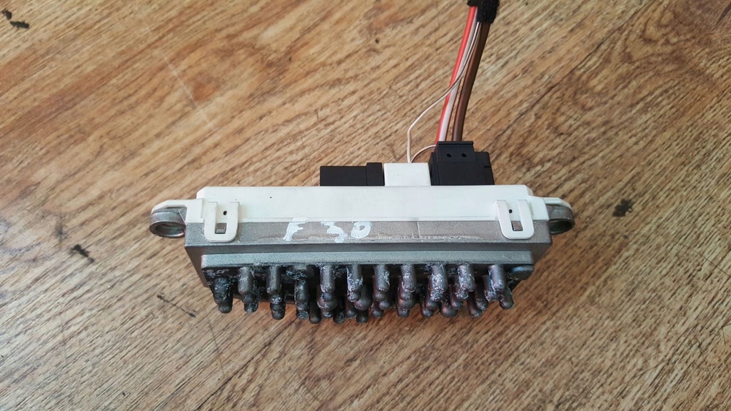 фото №1, Bmw f30 f31 резистор вентилятор резистор резистор