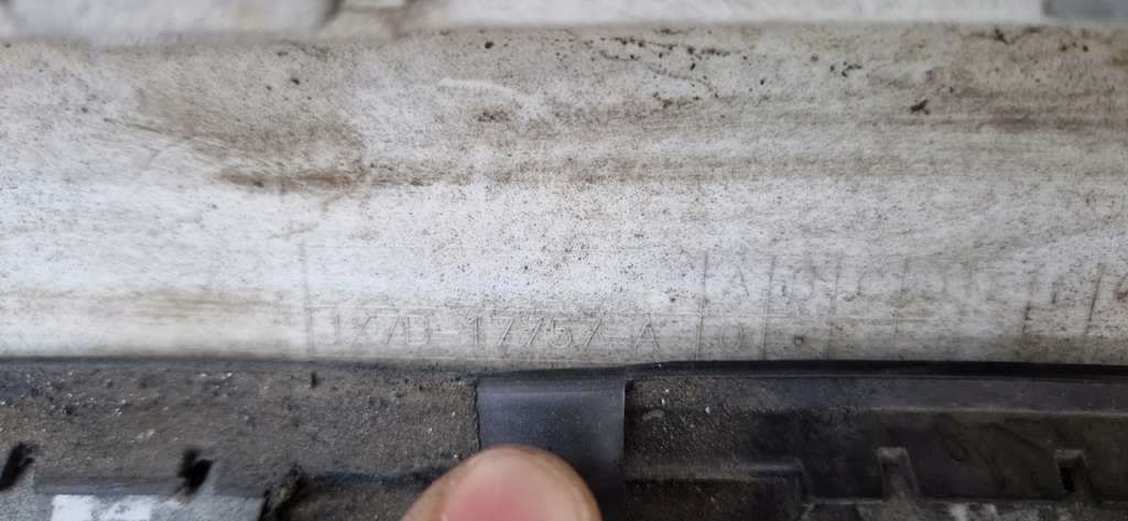 фото №8, Бампер перед focus mk4 решётка