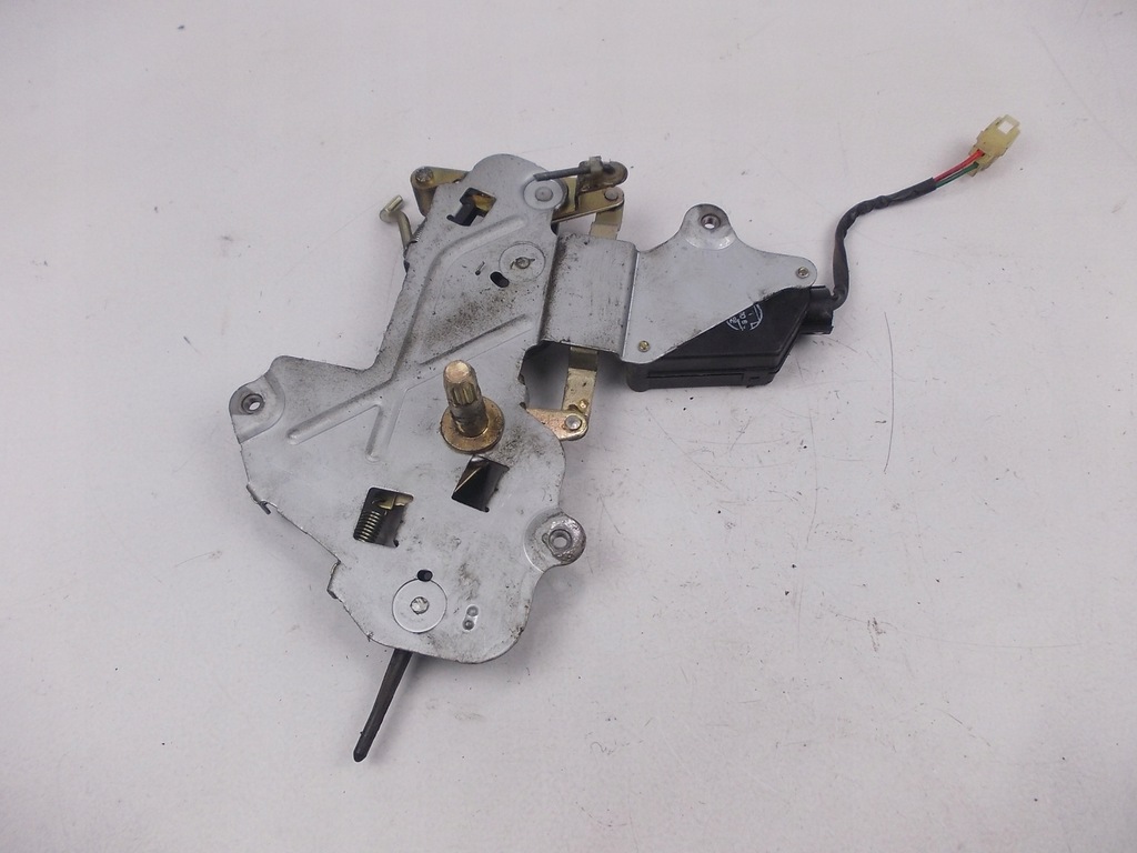 фото №5, Замок дверь kia carnival 1 2,9 tdi 2,9 td