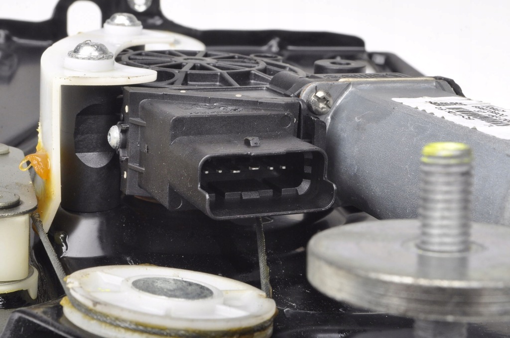 фото №5, California механизм стекло левый задняя 69875800 09r