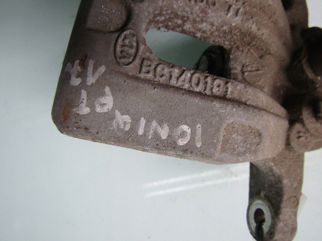 фото №7, Ioniq 1.6 hyb 17r суппорт правый задний задняя задний