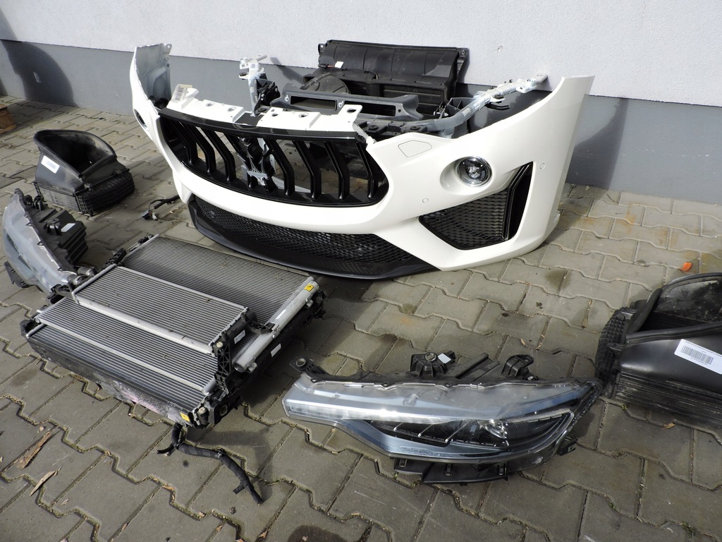 фото №6, Перед kompletny maserati levante trofeo gts