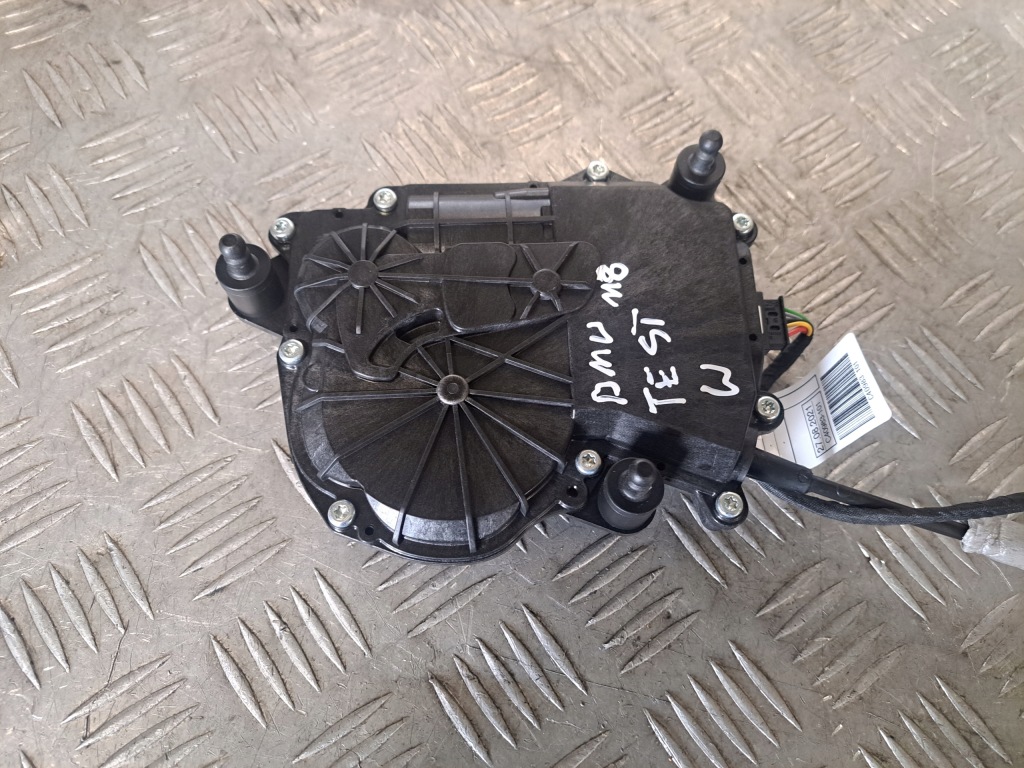 фото №3, Bmw 8 m850ix g16 замок крышки доводчик 7441014 7462715