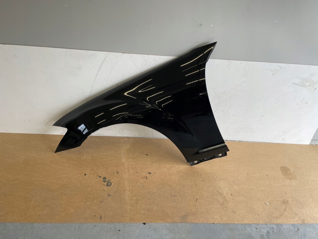 Купить Крыло  левое  перед mercedes w221 рестайлинг