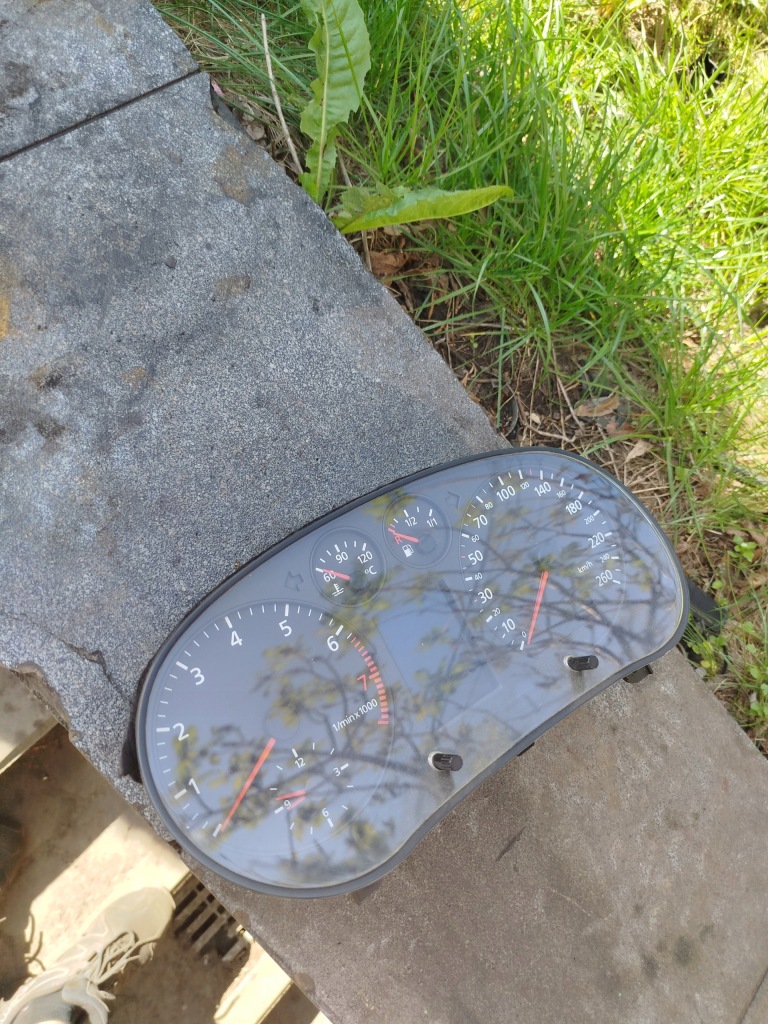 фото №1, Счетчик приборная панель audi a3 8l 8l0919880c + pin