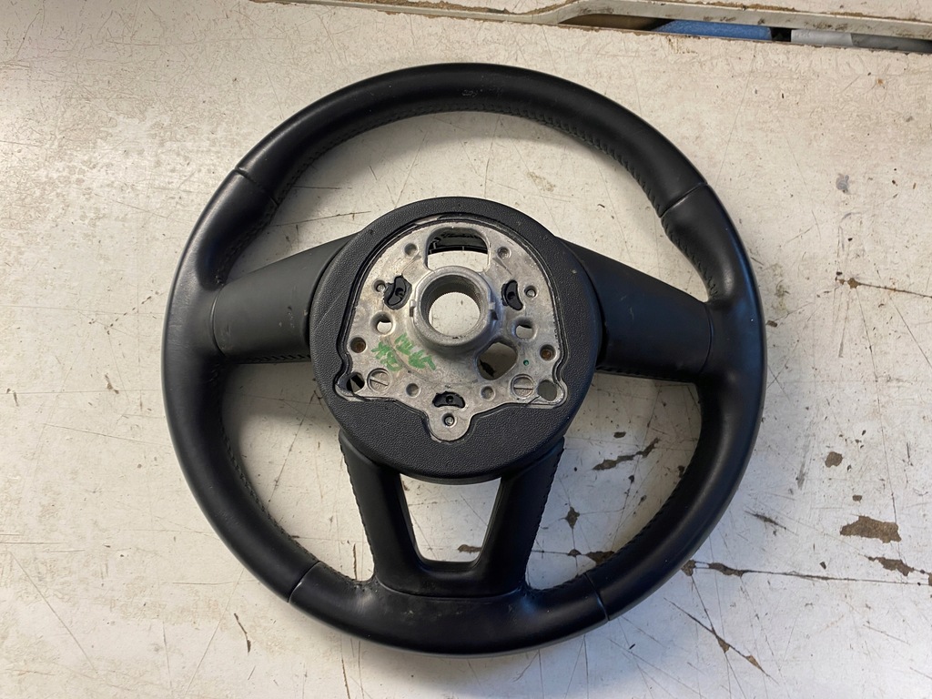 фото №16, Audi a4 b9 воздуховод кожа мультифункция 8w0419091e