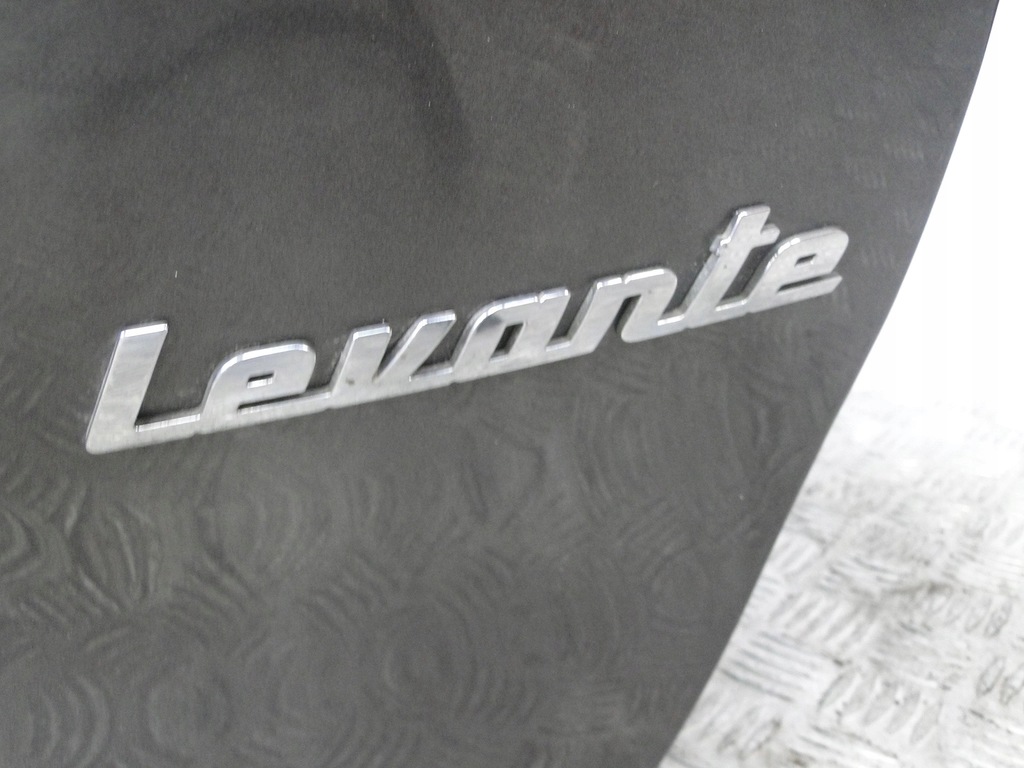 фото №4, Кришка багажника багажника maserati levante