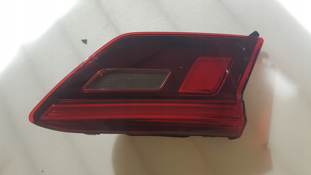 фото №1, Vw tiguan 5n ii 2016- led лампа задня 5na945093f