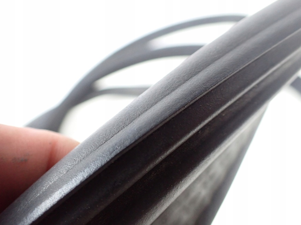 фото №8, Прокладка крышки багажника chevrolet corvette c5