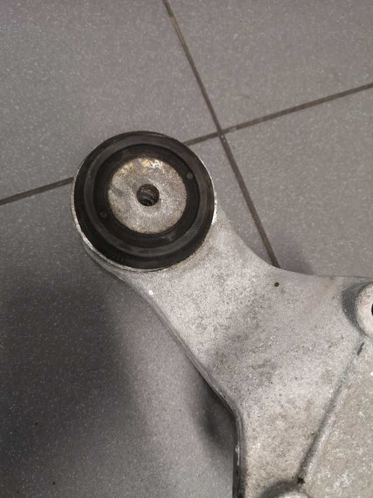 фото №8, Кронштейн кронштейн мост audi s6 a6 rs6 c5 4.2 bt 4b3599285