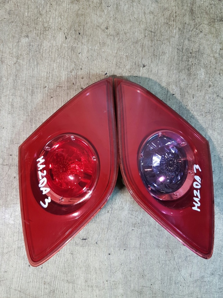 фото №2, Лампа права задня задня кришки mazda 3 i bk