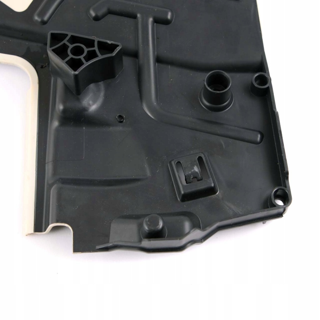 фото №10, Mercedes w176 защита внутренняя дверь задний левый