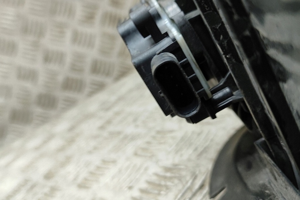 фото №7, Vw id.3 e11 частини охолоджувальний 1ea121251b електрика 107kw 2021