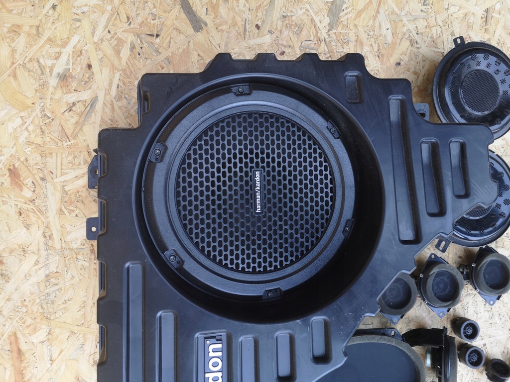 фото №5, Jeep grand cherokee wk2 динамики harman kardon