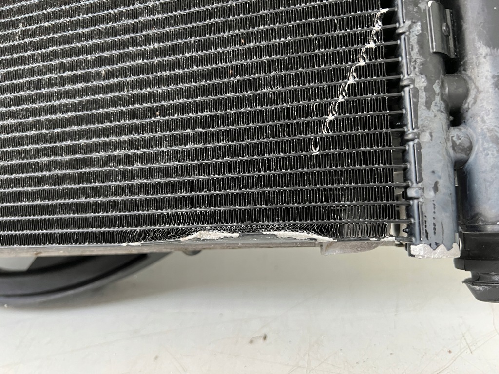 фото №10, Pas передній радіатор land rover discovery sport