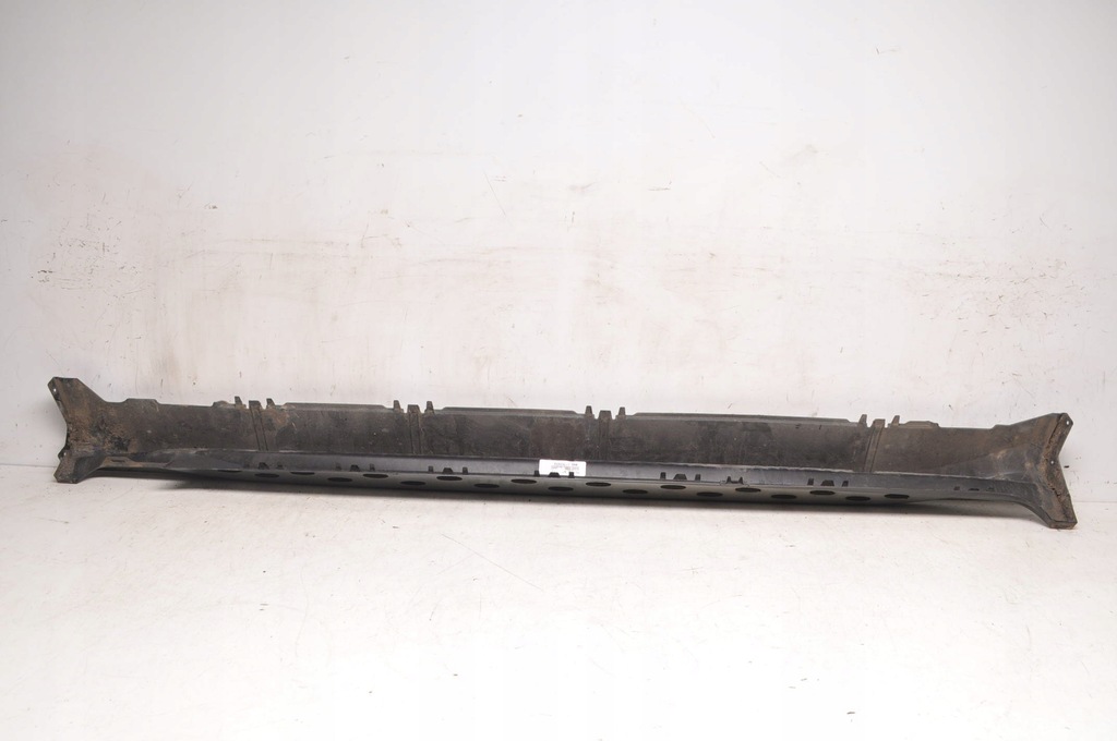 фото №15, Mercedes glc x253 накладка порог a2536980300