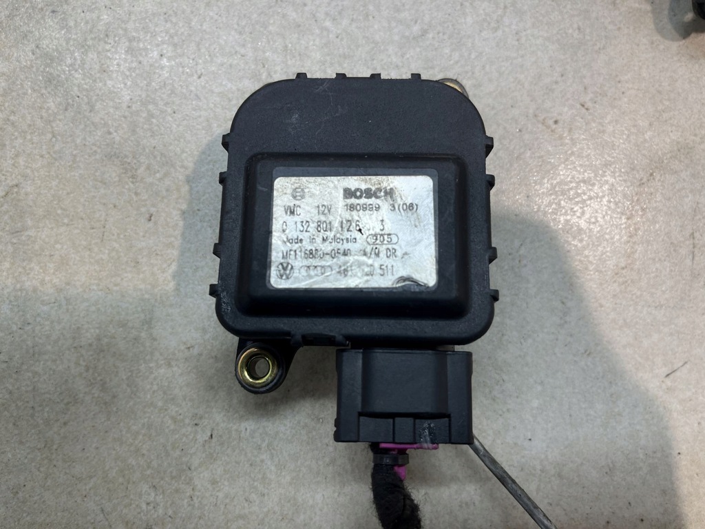 фото №5, Моторчик отопителя audi a6 c5 kombi 0132801158 комплект