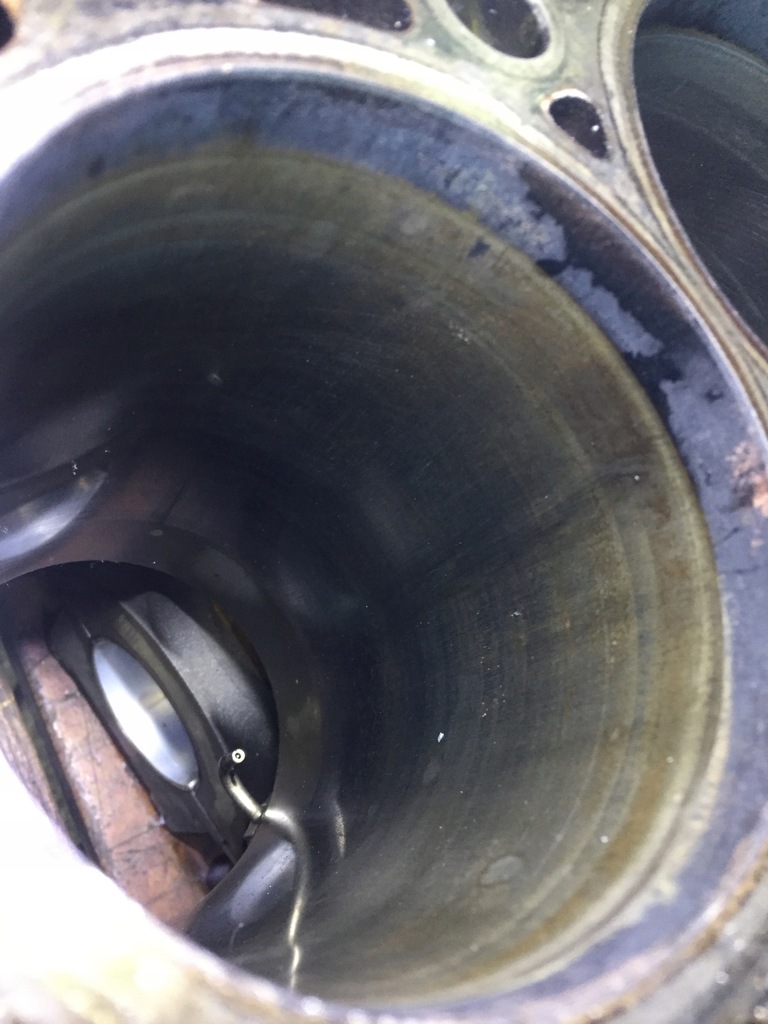 фото №11, Audi a4 b8 2.0 tdi cag блок dół двигателя 03l021bg