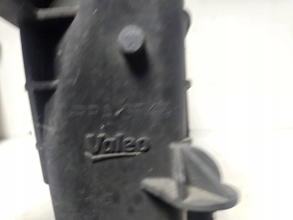 Renault clio 3 1.5 dci интеркулер радиатор воздуха 144618748r kutno с Разборки