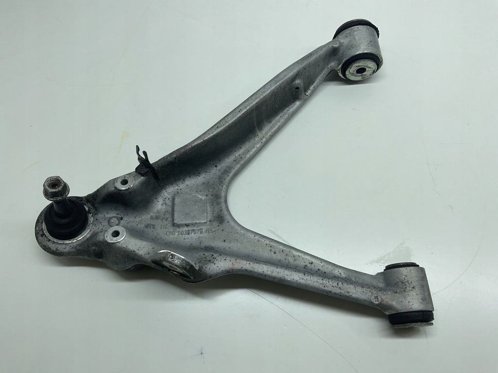 фото №1, Chevrolet corvette перед сторона правая рычаги 10307579