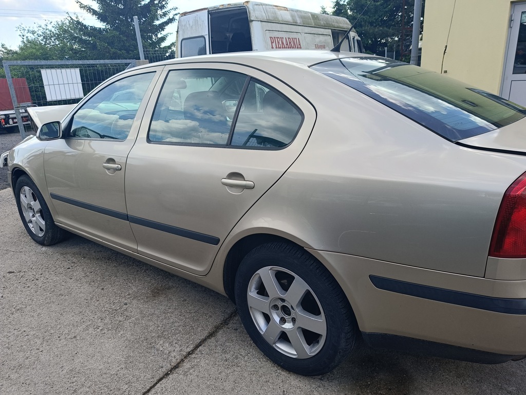 фото №6, Skoda octavia ii консоль панель приладів