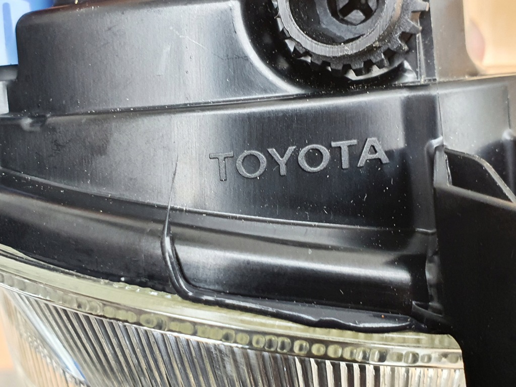 фото №7, Lexus is 10-15 противотуманная фара левый 81220-0w031