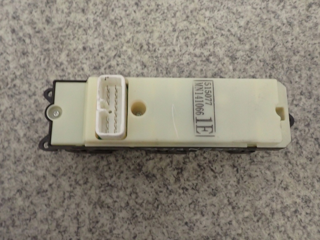 фото №5, Mitsubishi grandis 2.0 did панель окон левый