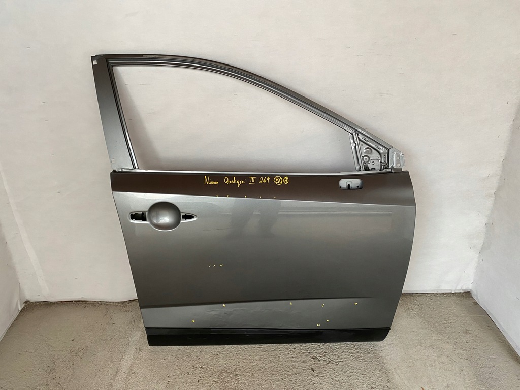 фото №1, Nissan qashqai iii j12 2021r- дверь правое передние