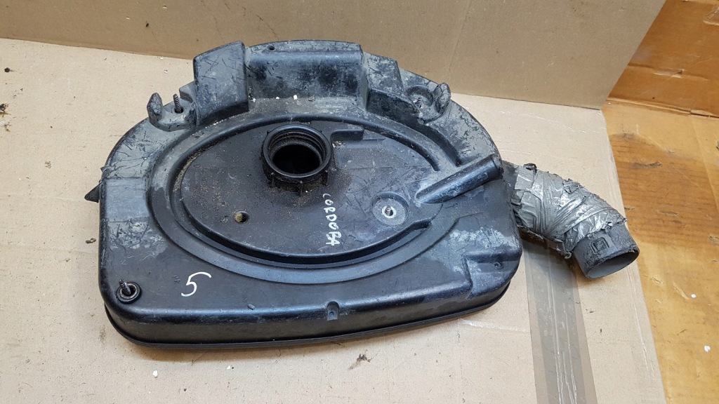 фото №1, Корпус фильтра воздуха seat cordoba 1.4 1.6 8v