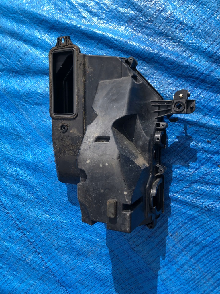 фото №7, Корпус фильтра воздуха audi a6 c6 3.2 fsi