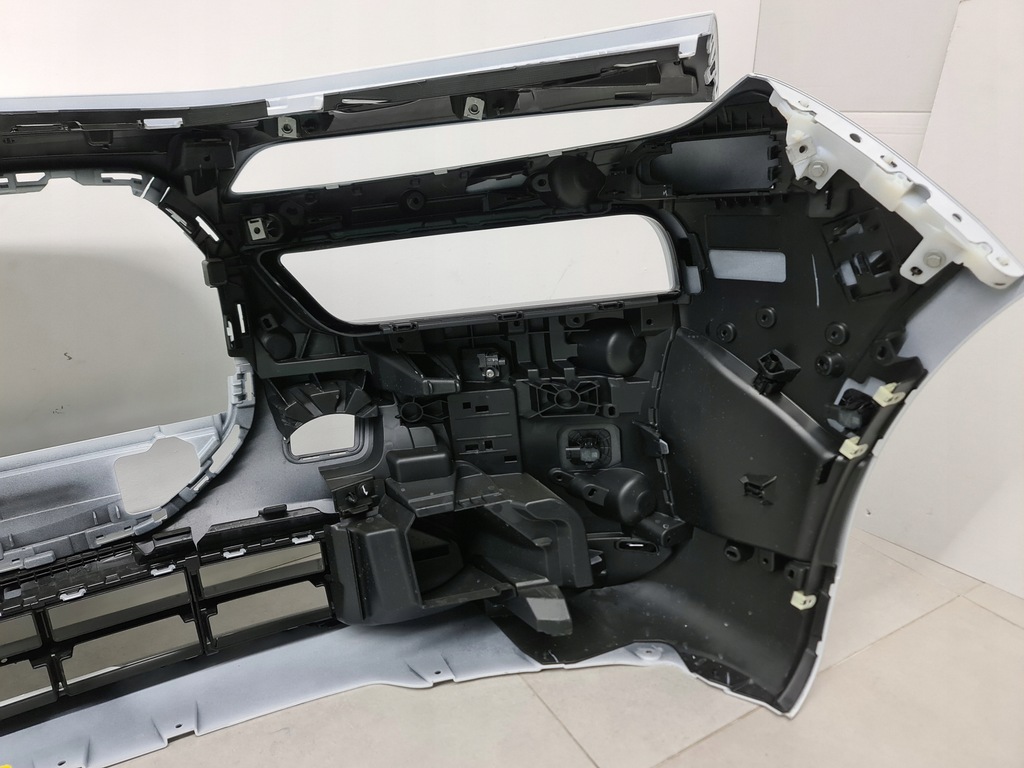 фото №14, Бампер перед передний bmw 7 i7 g70 mineralweiss