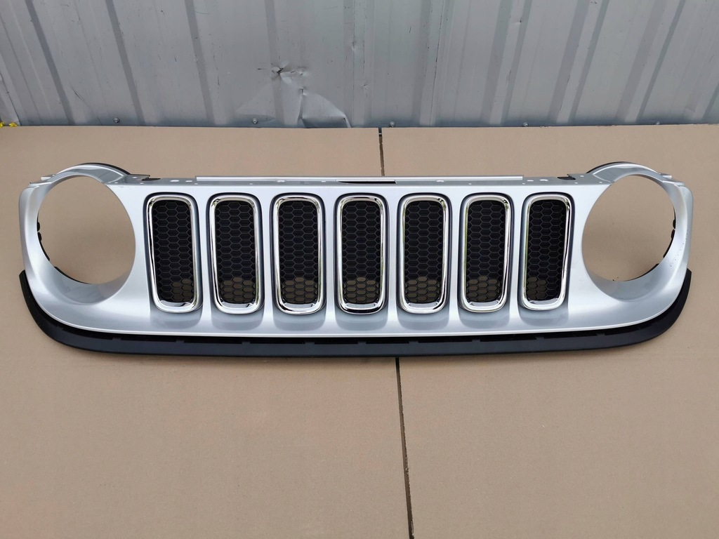 фото №1, Jeep renegade 14-18 решётка радиатора решётка радиатора бампера передний перед 735587827
