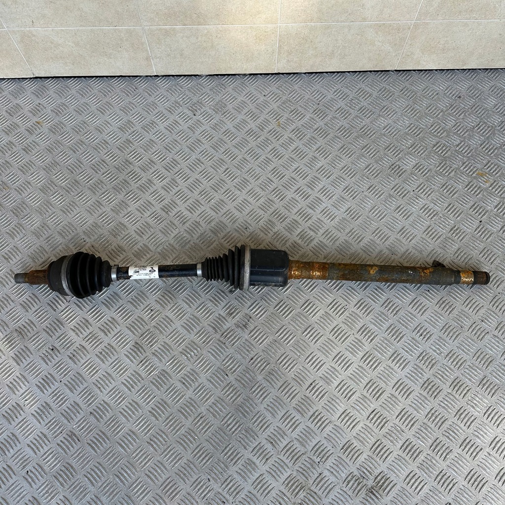 фото №1, Приводной вал передняя правая land rover discovery v 3.0 дизель 2017 rok