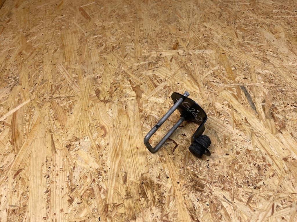 Замок крюк ригель капота bmw 2 f45 f46 7387165 Киев