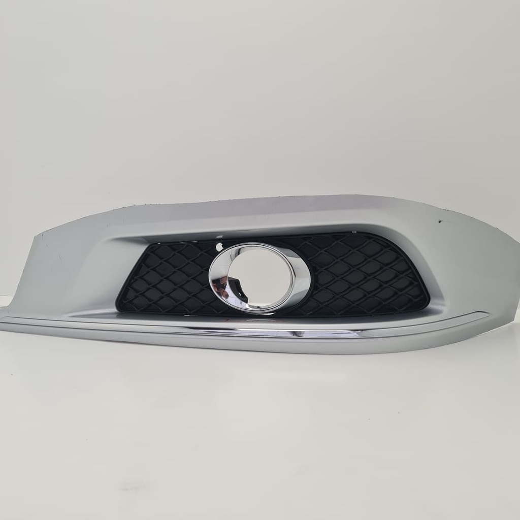 фото №1, Mercedes w212 хром заглушка протитуманної фари бампера лівий