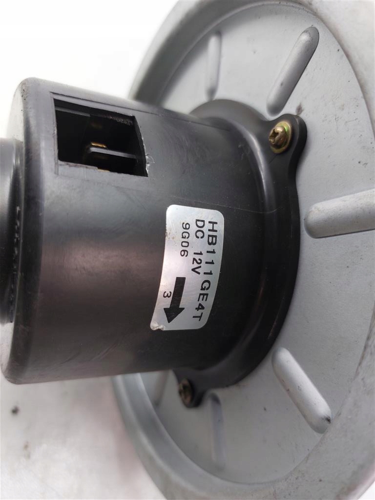 фото №3, Воздуходувка вентилятор обдув mazda premacy 2002r