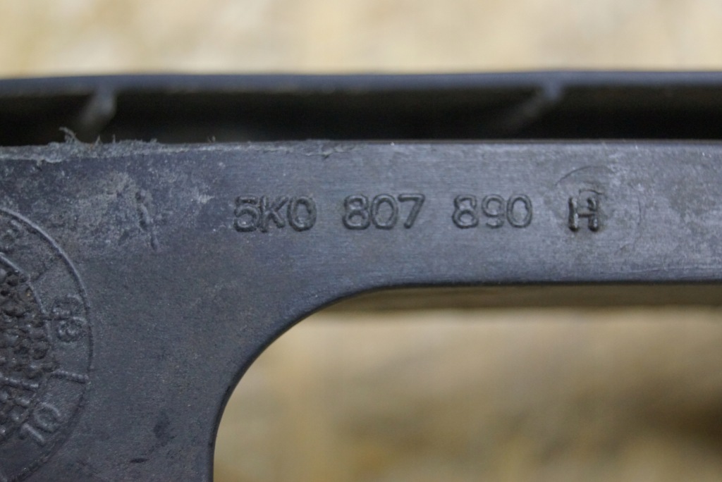 фото №15, Кронштейн лампи правий перед vw golf vi 5k0807572h