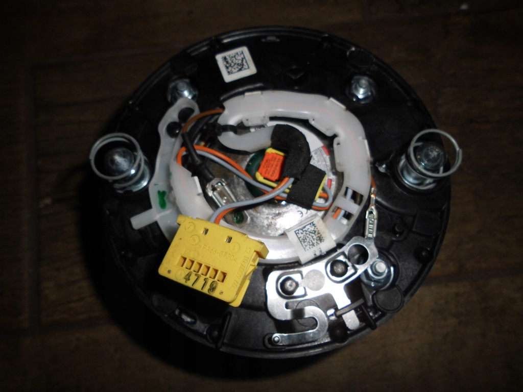 фото №7, Mercedes c-klasa w205 po lif консоль +подушки безопасности+ ремни