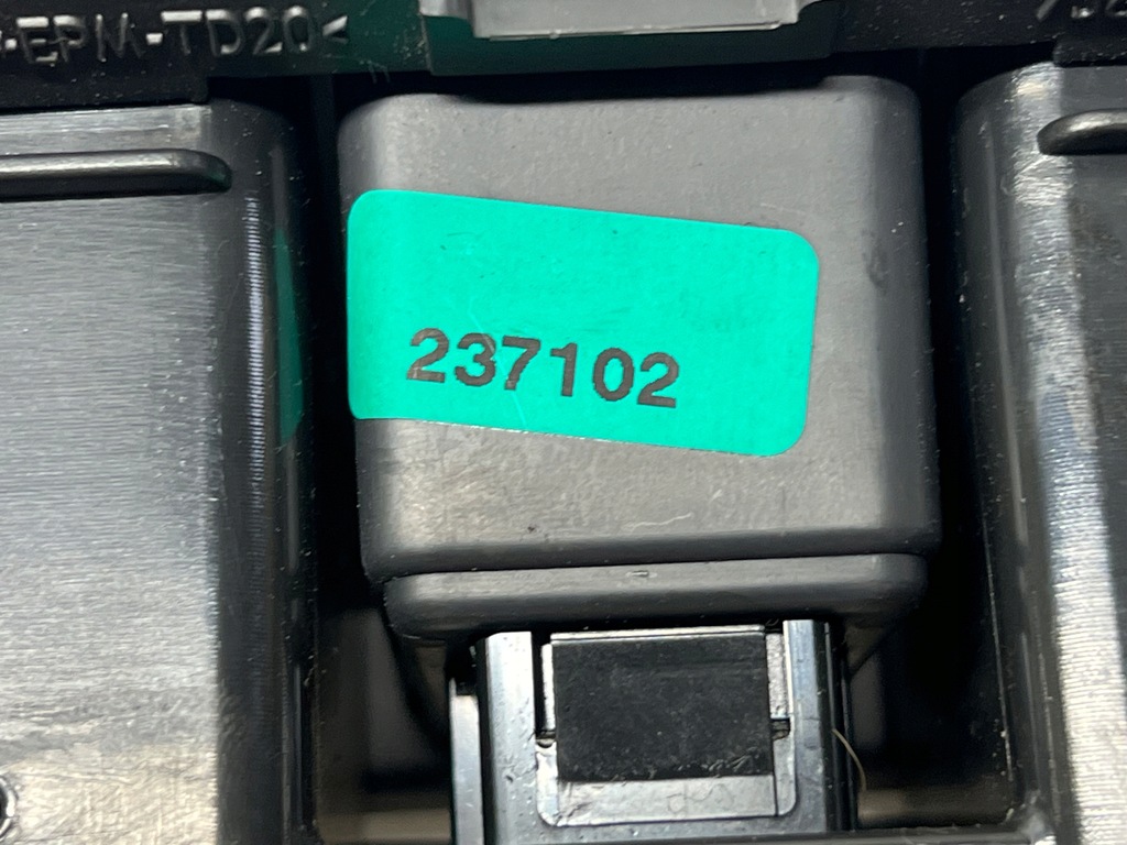 фото №7, Opel agila b решётка обдув средняя 73841-51k0