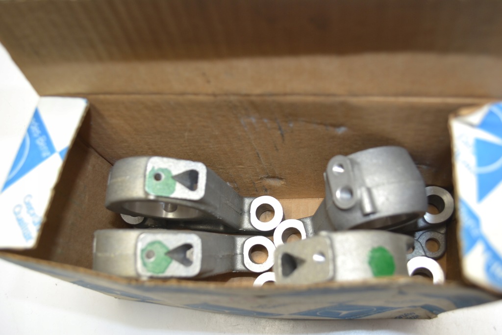 Mercedes w123 300d мостики разъём вала распределительного вала с Разборки