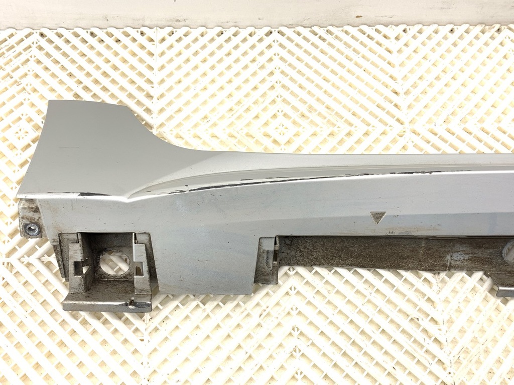 фото №7, Молдинг порог правый toyota corolla e21 хэтчбек 2rd