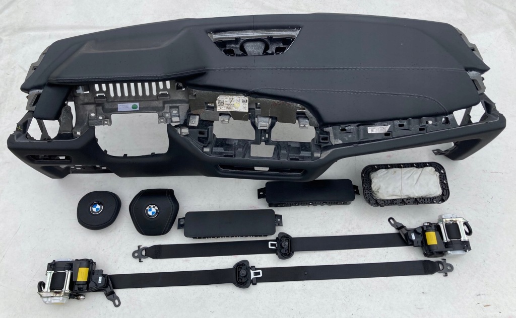 фото №1, Bmw x7 g07 приборная панель приборная панель консоль подушки безопасности ремни