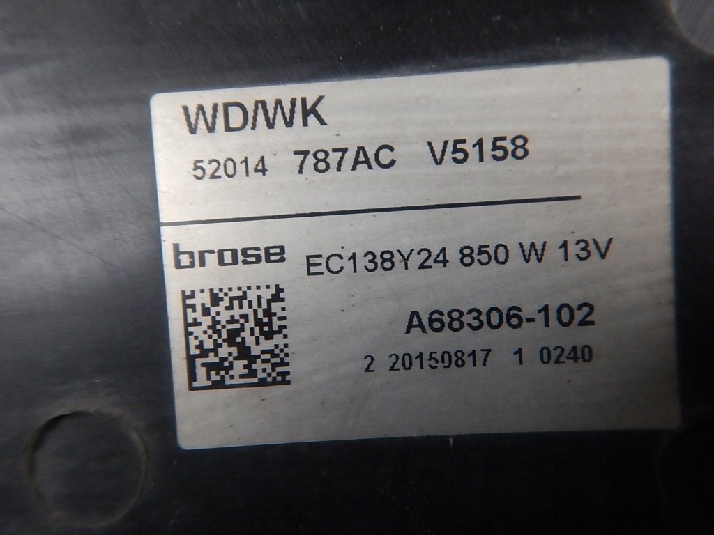 Jeep grand cherokee wk2 15- вентилятор радіатор 52014787acv5158 Зі Шроту