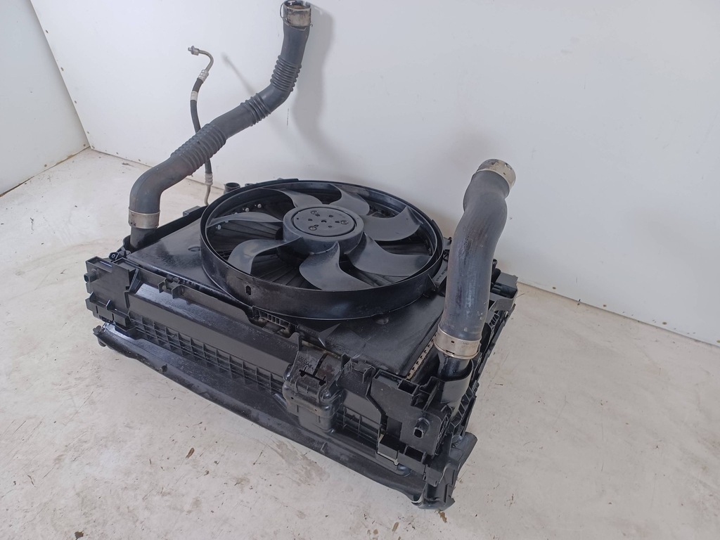 фото №13, Mercedes c w205 205 комплект радиатор радиатор 0995000454 0995002400